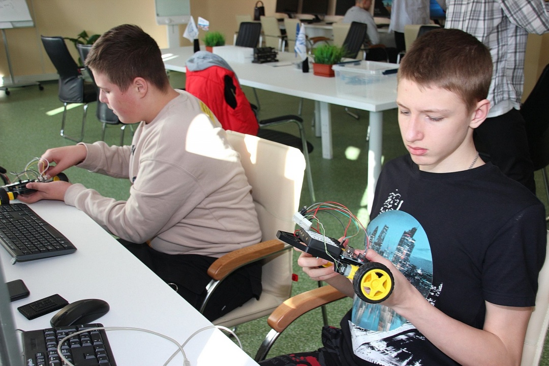 9WsiS4ZPNv.jpg 9WsiS4ZPNv.jpg