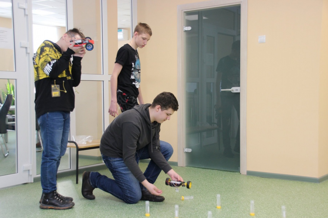 d0GkdbSim4.jpg d0GkdbSim4.jpg