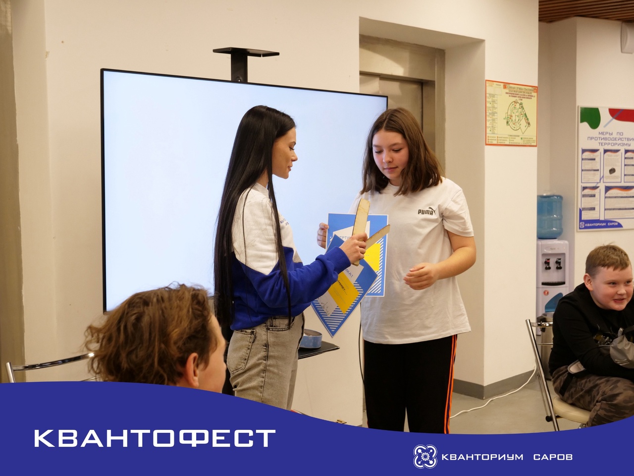 BIH5x0izzLk.jpg BIH5x0izzLk.jpg