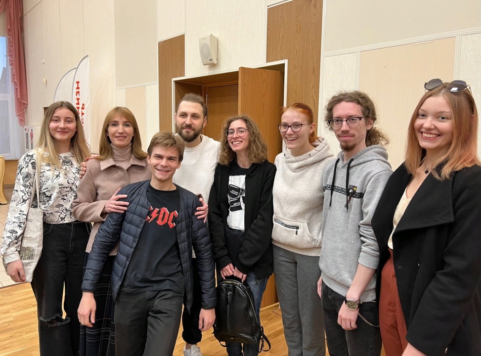 E490QqHP9q.jpg E490QqHP9q.jpg