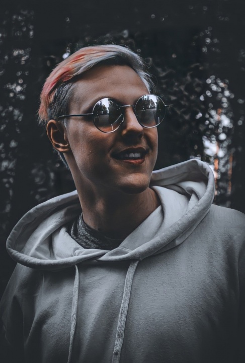 F0KksdSWvw.jpg F0KksdSWvw.jpg