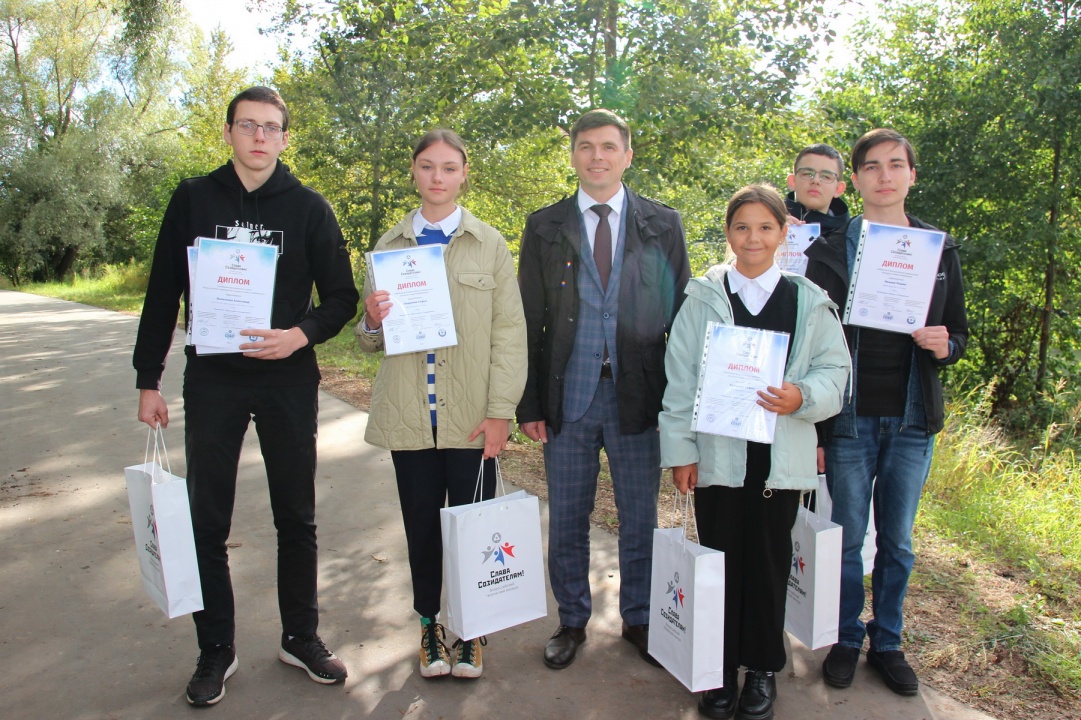 pobediteli_s_Ulyanovym.jpg pobediteli_s_Ulyanovym.jpg