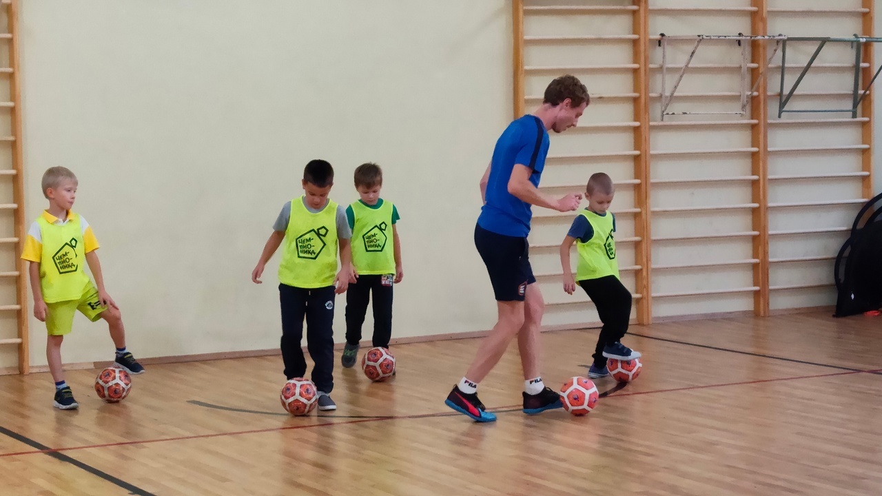 WzOpjaiUwA8.jpg WzOpjaiUwA8.jpg