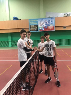 Теннис-4.jpg Теннис-4.jpg