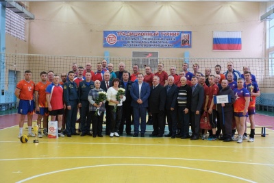 Волейбол-1.jpg Волейбол-1.jpg