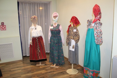 Костюмы-04.jpg Костюмы-04.jpg