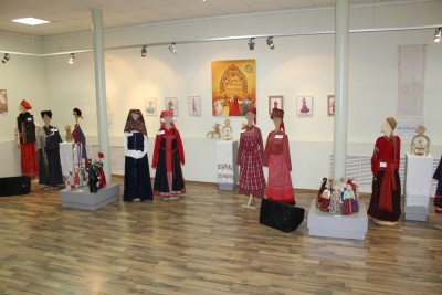 Костюмы-06.jpg Костюмы-06.jpg