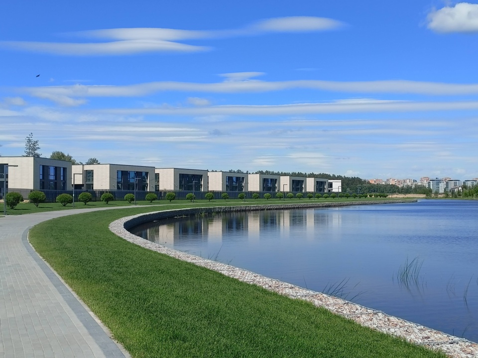 Taunkhausy.jpg Taunkhausy.jpg