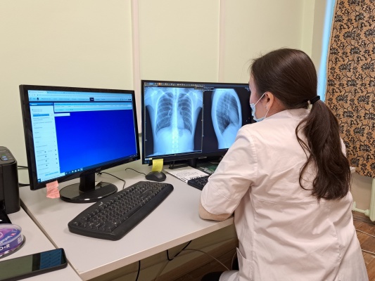 Флюорограф-2.jpg Флюорограф-2.jpg