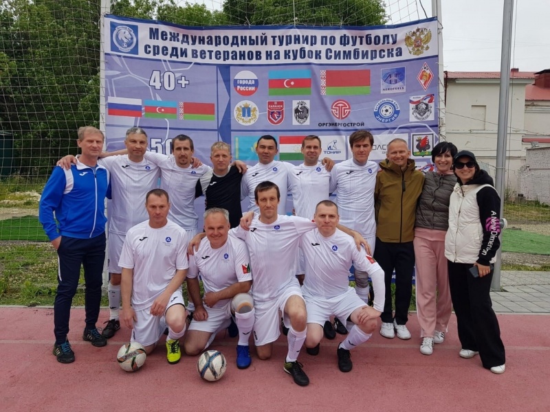 Футбол-2.jpg Футбол-2.jpg