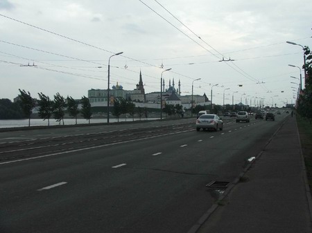 Казань встретила прохладно