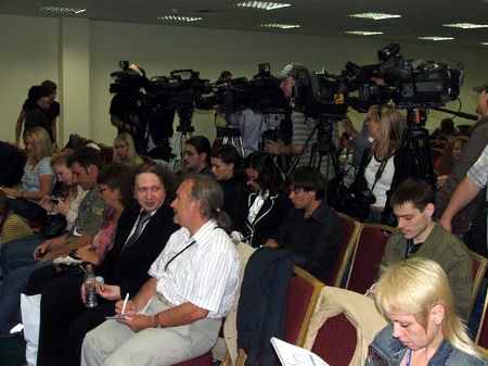 Журналисты