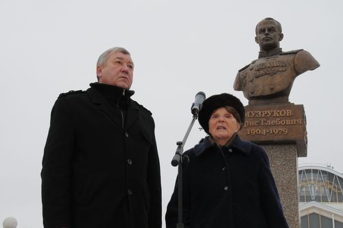 Внук и вдова Б.Г.Музрукова