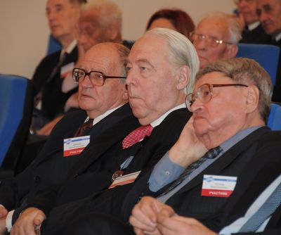 слева направо Е.Аврорин, Ю.Израэль, Ю.Трутнев