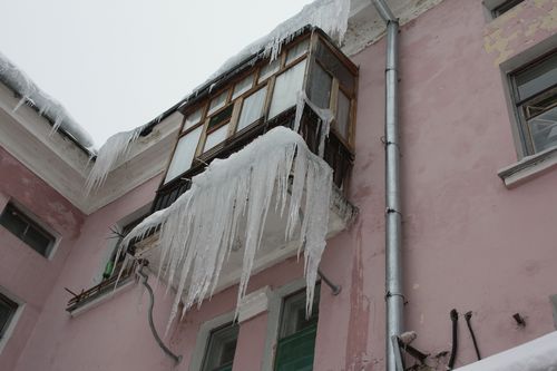 "Красоты" двора по ул. Мира 18,20