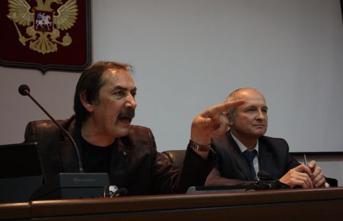 Диалог с гостем из Москвы И.Кокиным был горячим