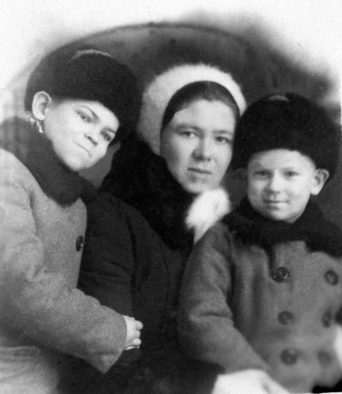 Фотокарточка и письмо папе от нас на фронт