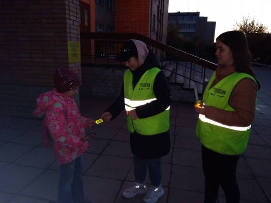 vxAu9Jbi7_E.jpg vxAu9Jbi7_E.jpg