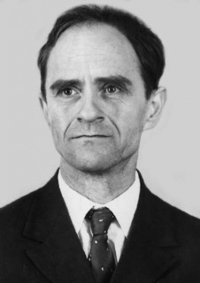 ilyCl1T3GP4.jpg ilyCl1T3GP4.jpg