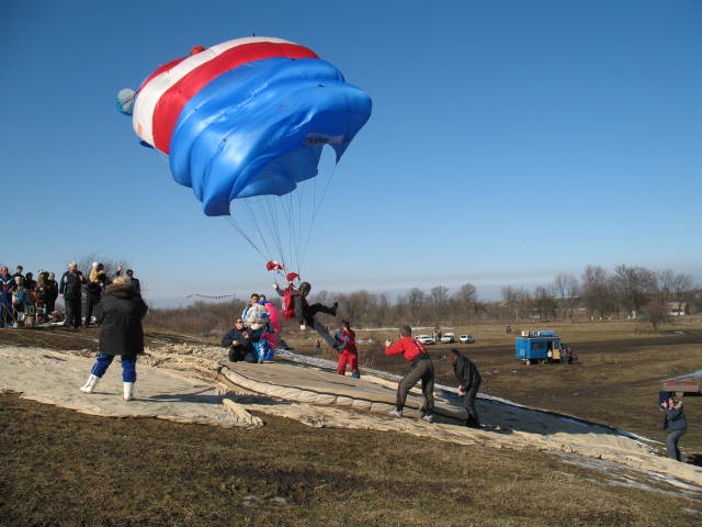 2007-02-para-08