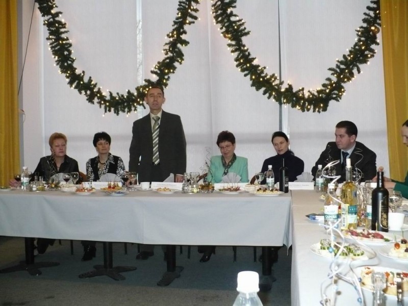 Гусев провозглашает тост