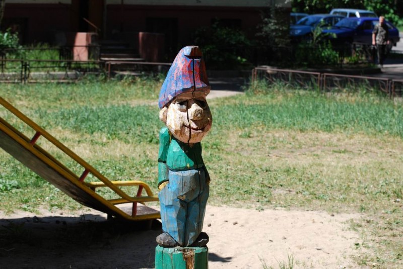 Персонажи саровских дворов 03.jpg