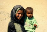 22-01 арабская девушка с ребенком.jpg
