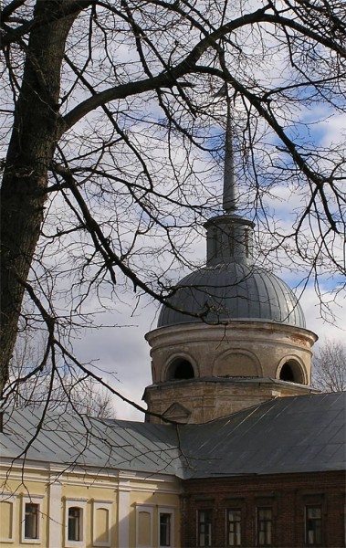 "Театральная" сторожевая башня