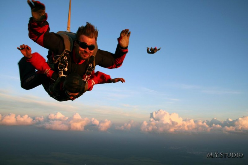 Падение с 2500 м